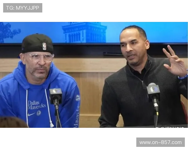 湖人再遭伤病困扰 内线大将马克西缺席揭幕战 预计两周后评估恢复情况