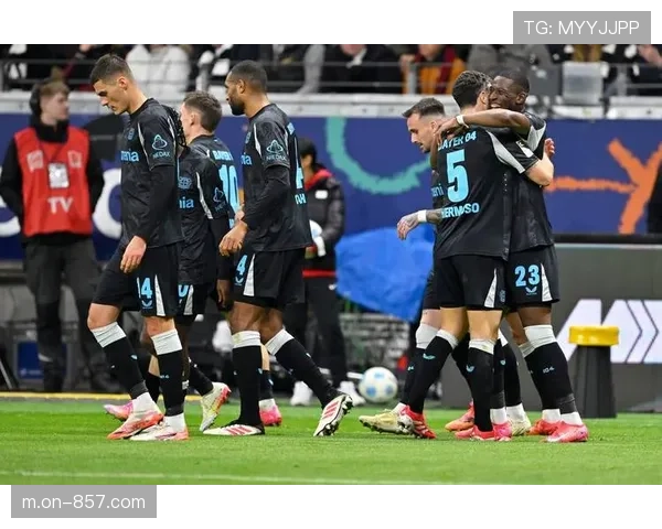 联赛中游球队积分接近，欧战资格竞争激烈