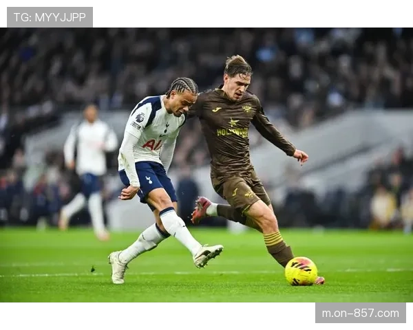 热刺客场挑战布伦特福德，凯恩对决托尼成焦点战役