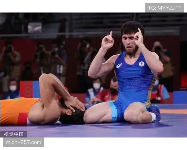 俄罗斯摔跤协会（RWF）宣布与本土运动品牌Zasport续约五年